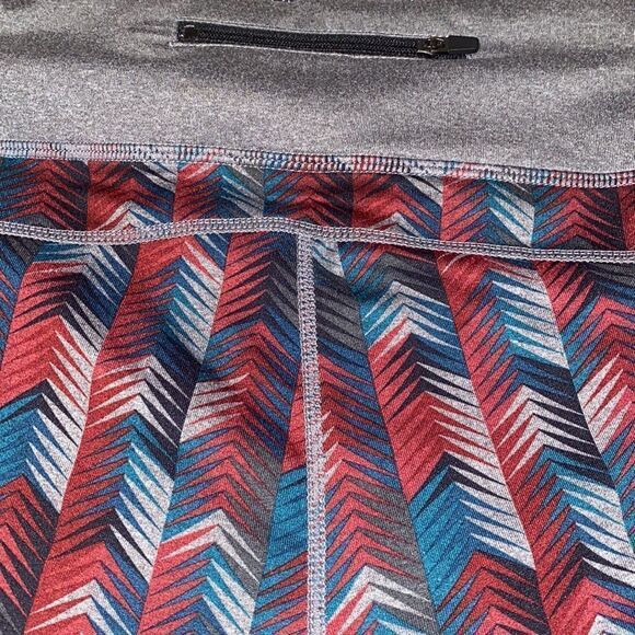 ✨Rio Run Solar Crop Leggings ✨ - Picture 6 of 10